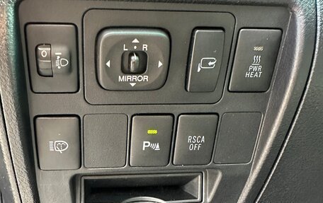 Toyota Land Cruiser 200, 2011 год, 4 100 000 рублей, 16 фотография