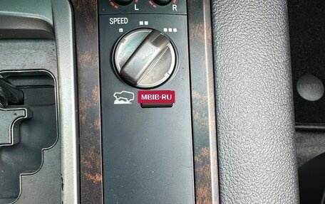 Toyota Land Cruiser 200, 2011 год, 4 100 000 рублей, 15 фотография