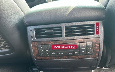 Toyota Land Cruiser 200, 2011 год, 4 100 000 рублей, 22 фотография