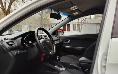 KIA Rio III рестайлинг, 2015 год, 920 000 рублей, 11 фотография