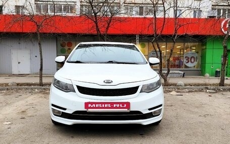KIA Rio III рестайлинг, 2015 год, 920 000 рублей, 4 фотография