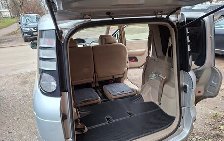 Toyota Sienta I, 2008 год, 570 000 рублей, 3 фотография