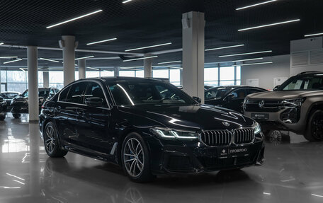 BMW 5 серия, 2021 год, 5 100 000 рублей, 2 фотография