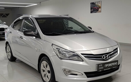 Hyundai Solaris II рестайлинг, 2015 год, 979 000 рублей, 3 фотография