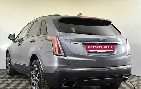 Cadillac XT5 I рестайлинг, 2021 год, 2 900 000 рублей, 6 фотография