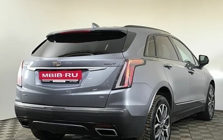 Cadillac XT5 I рестайлинг, 2021 год, 2 900 000 рублей, 4 фотография