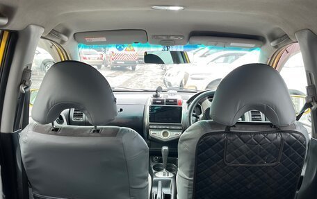 Honda Fit III, 2007 год, 600 000 рублей, 10 фотография