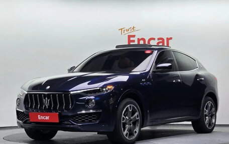 Maserati Levante I, 2022 год, 5 900 000 рублей, 1 фотография