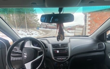 Hyundai Solaris II рестайлинг, 2014 год, 650 000 рублей, 6 фотография