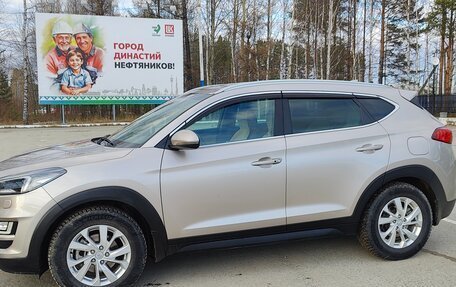 Hyundai Tucson III, 2019 год, 2 430 000 рублей, 2 фотография
