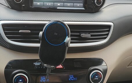 Hyundai Tucson III, 2019 год, 2 430 000 рублей, 15 фотография