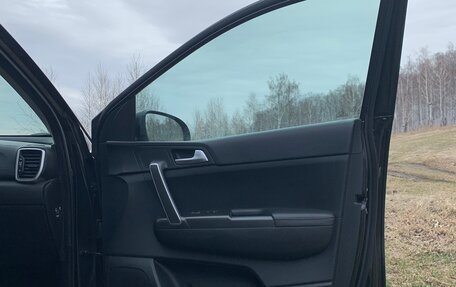 KIA Sportage IV рестайлинг, 2018 год, 2 100 000 рублей, 23 фотография