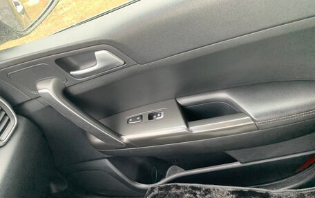 KIA Sportage IV рестайлинг, 2018 год, 2 100 000 рублей, 34 фотография