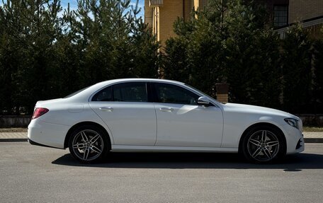 Mercedes-Benz E-Класс, 2019 год, 2 970 000 рублей, 7 фотография