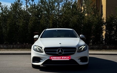 Mercedes-Benz E-Класс, 2019 год, 2 970 000 рублей, 2 фотография