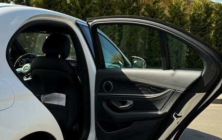 Mercedes-Benz E-Класс, 2019 год, 2 970 000 рублей, 20 фотография