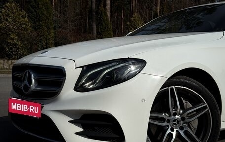 Mercedes-Benz E-Класс, 2019 год, 2 970 000 рублей, 13 фотография