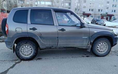 Chevrolet Niva I рестайлинг, 2013 год, 580 000 рублей, 3 фотография