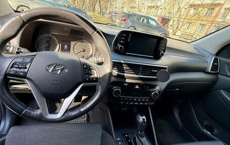 Hyundai Tucson III, 2018 год, 1 800 000 рублей, 3 фотография