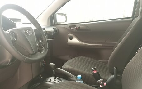 Toyota iQ, 2009 год, 1 050 000 рублей, 13 фотография
