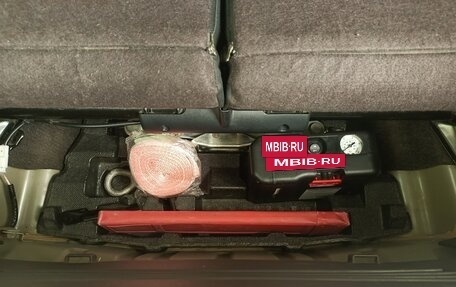 Toyota iQ, 2009 год, 1 050 000 рублей, 28 фотография