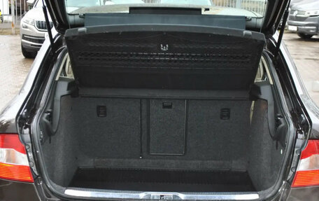 Skoda Superb III рестайлинг, 2013 год, 1 375 000 рублей, 24 фотография