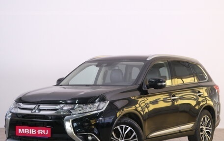 Mitsubishi Outlander III рестайлинг 3, 2018 год, 3 249 000 рублей, 3 фотография