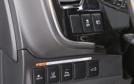 Mitsubishi Outlander III рестайлинг 3, 2018 год, 3 249 000 рублей, 9 фотография