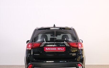 Mitsubishi Outlander III рестайлинг 3, 2018 год, 3 249 000 рублей, 5 фотография