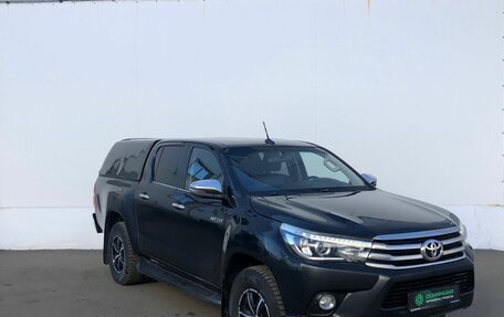 Toyota Hilux VIII, 2018 год, 2 330 000 рублей, 3 фотография