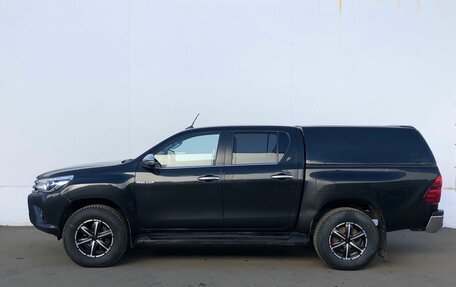 Toyota Hilux VIII, 2018 год, 2 330 000 рублей, 8 фотография