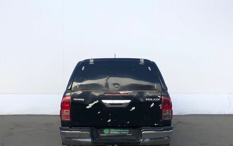 Toyota Hilux VIII, 2018 год, 2 330 000 рублей, 6 фотография