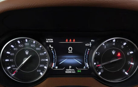 Maserati Levante I, 2022 год, 5 900 000 рублей, 7 фотография