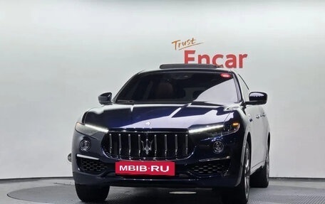 Maserati Levante I, 2022 год, 5 900 000 рублей, 3 фотография