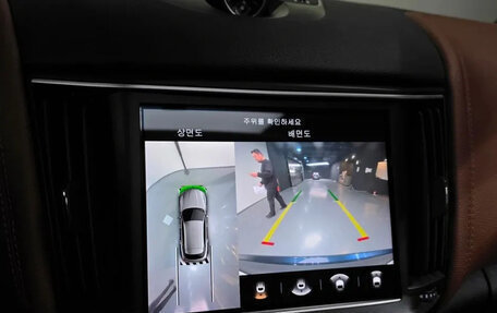 Maserati Levante I, 2022 год, 5 900 000 рублей, 13 фотография