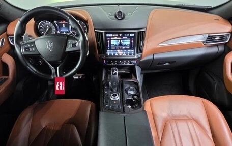 Maserati Levante I, 2022 год, 5 900 000 рублей, 6 фотография