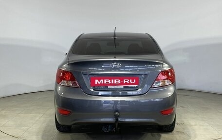 Hyundai Solaris II рестайлинг, 2011 год, 680 000 рублей, 10 фотография