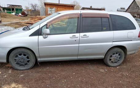Nissan Liberty, 2001 год, 350 000 рублей, 2 фотография