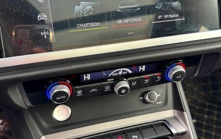 Audi Q3, 2022 год, 2 200 000 рублей, 9 фотография