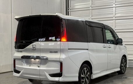 Honda Stepwgn IV, 2020 год, 1 860 000 рублей, 4 фотография