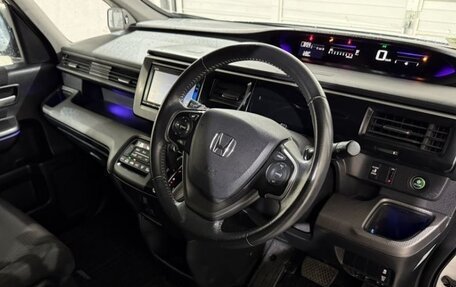 Honda Stepwgn IV, 2020 год, 1 860 000 рублей, 6 фотография