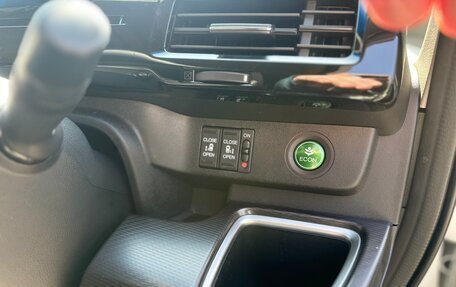 Honda Stepwgn IV, 2020 год, 1 860 000 рублей, 9 фотография