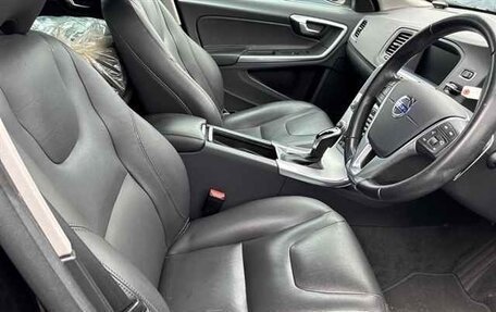 Volvo V60 I, 2016 год, 1 150 000 рублей, 5 фотография