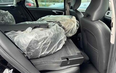 Volvo V60 I, 2016 год, 1 150 000 рублей, 7 фотография