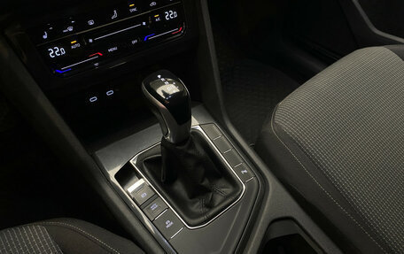 Volkswagen Tiguan II, 2021 год, 2 550 000 рублей, 14 фотография