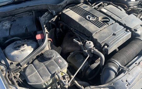 Mercedes-Benz C-Класс, 2004 год, 370 000 рублей, 9 фотография