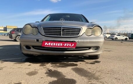 Mercedes-Benz C-Класс, 2004 год, 370 000 рублей, 3 фотография