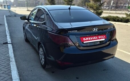 Hyundai Solaris II рестайлинг, 2014 год, 930 000 рублей, 3 фотография