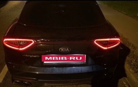 KIA Stinger I, 2018 год, 2 500 000 рублей, 2 фотография