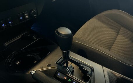 Toyota RAV4, 2019 год, 3 189 000 рублей, 28 фотография